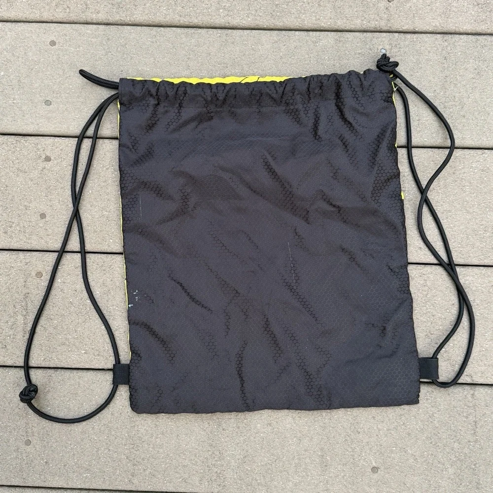 Pokemon Pikachu Drawstring Backpack Yellow Gym Sack Cinch Bag Nintendo Kids